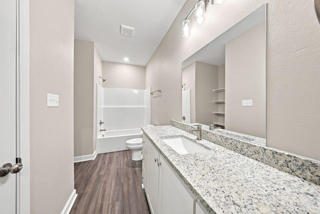 11 British Colonial .5 Drive, Little Rock, AR 72206