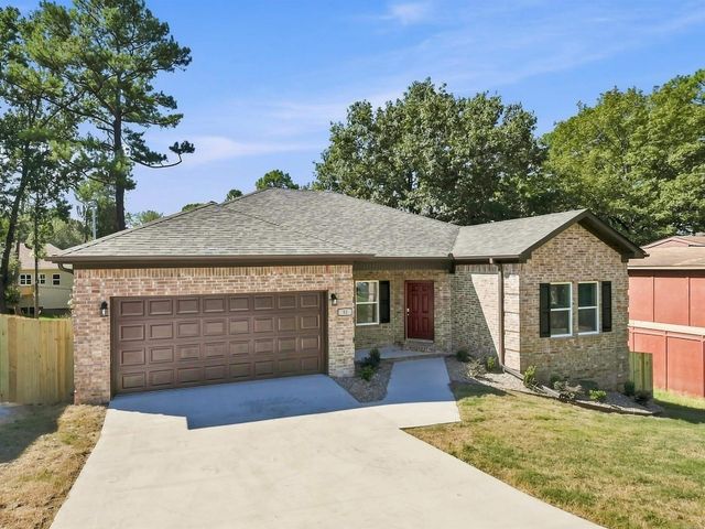 11 British Colonial .5 Drive, Little Rock, AR 72206