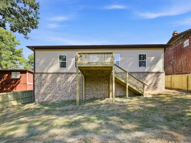 11 British Colonial .5 Drive, Little Rock, AR 72206