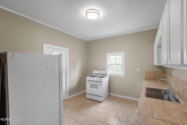 822 Delence Street, Toledo, OH 43605