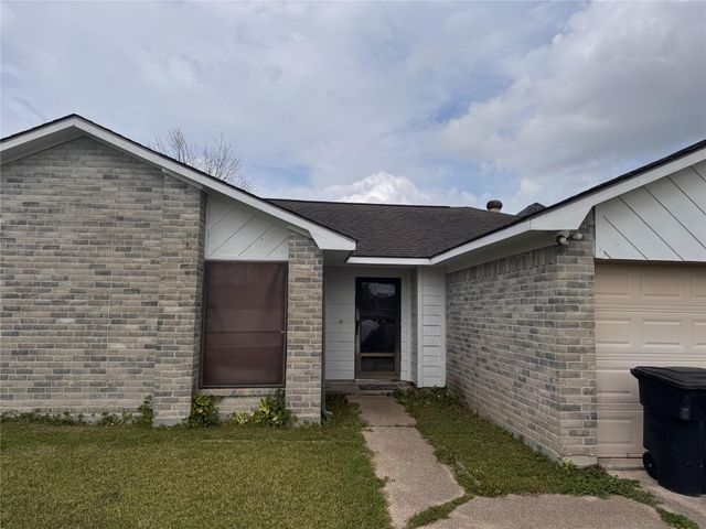 13711 Charidges Court, Houston, TX 77034