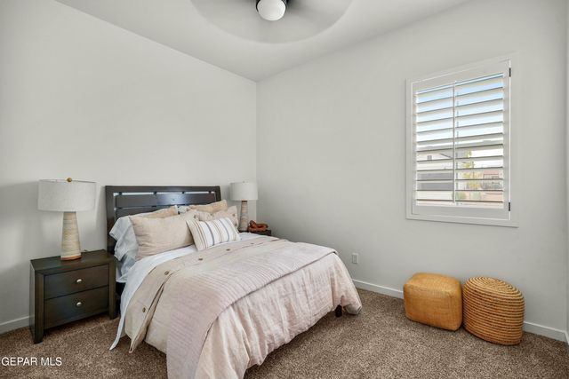 877 Eastwell Drive, El Paso, TX 79928