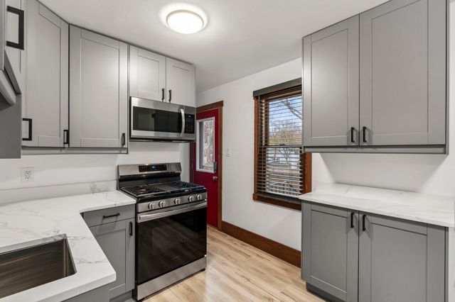 3957 45th Avenue S, Minneapolis, MN 55406