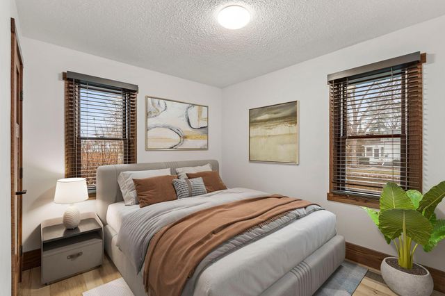 3957 45th Avenue S, Minneapolis, MN 55406