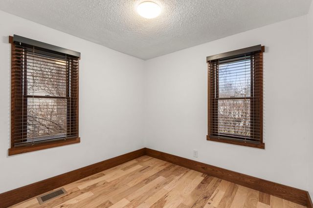 3957 45th Avenue S, Minneapolis, MN 55406