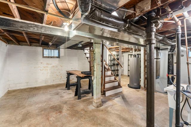 3957 45th Avenue S, Minneapolis, MN 55406