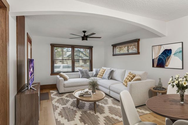 3957 45th Avenue S, Minneapolis, MN 55406