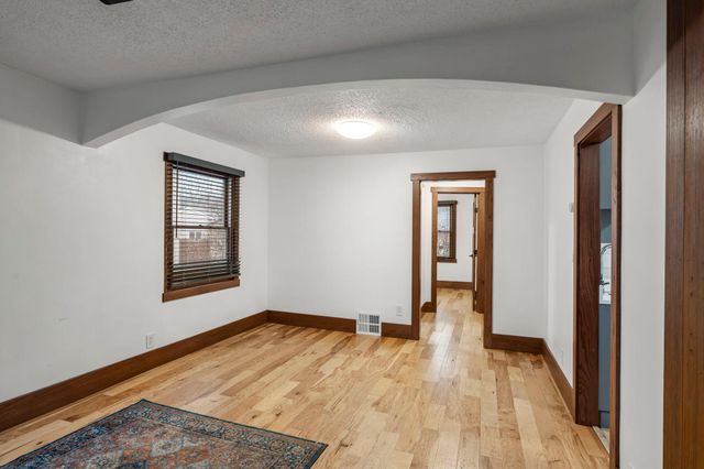 3957 45th Avenue S, Minneapolis, MN 55406