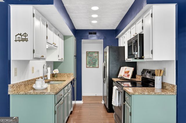 1106 Glenleaf Drive, Peachtree Corners, GA 30092