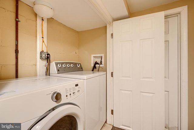 6110 EVERALL AVE, Baltimore, MD 21206