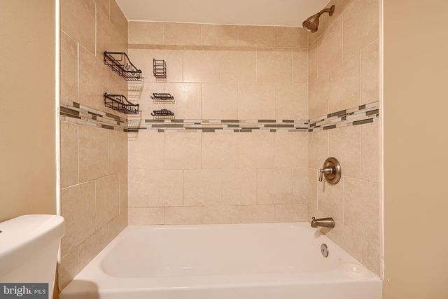 6110 EVERALL AVE, Baltimore, MD 21206