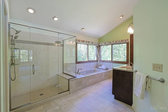 9177 Pinewood Drive, Loveland, OH 45140