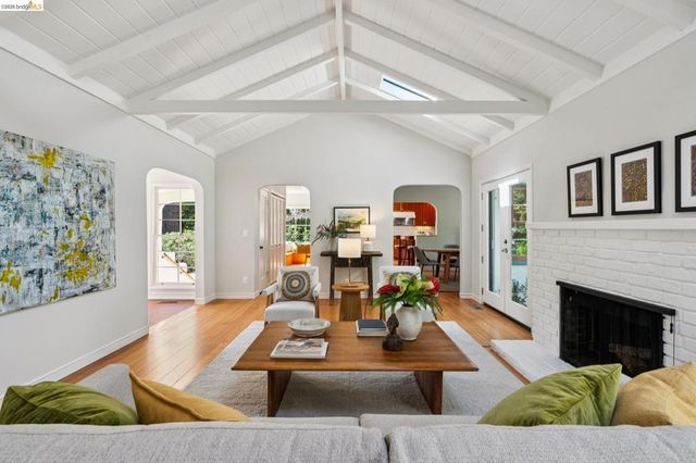 929 Contra Costa Ave, Berkeley, CA 94707