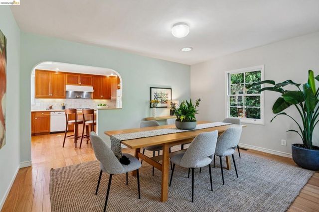 929 Contra Costa Ave, Berkeley, CA 94707