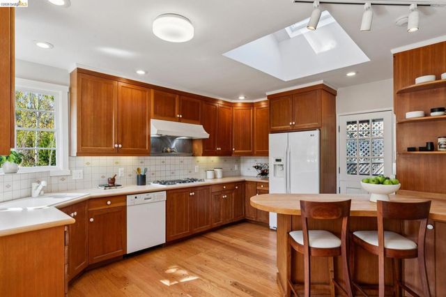 929 Contra Costa Ave, Berkeley, CA 94707