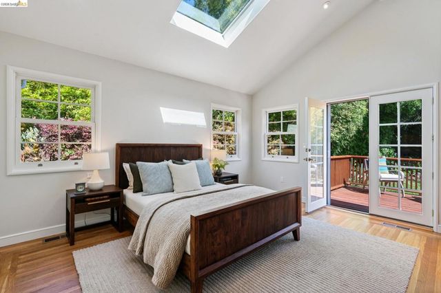 929 Contra Costa Ave, Berkeley, CA 94707