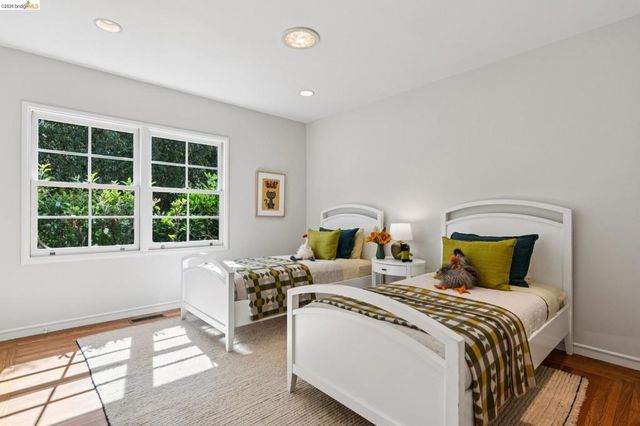 929 Contra Costa Ave, Berkeley, CA 94707