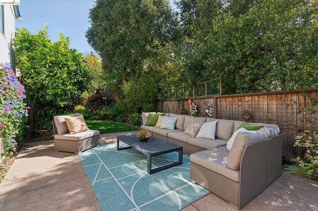 929 Contra Costa Ave, Berkeley, CA 94707