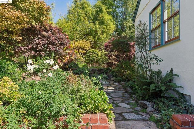 929 Contra Costa Ave, Berkeley, CA 94707