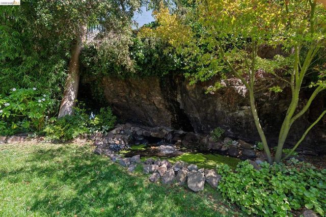929 Contra Costa Ave, Berkeley, CA 94707
