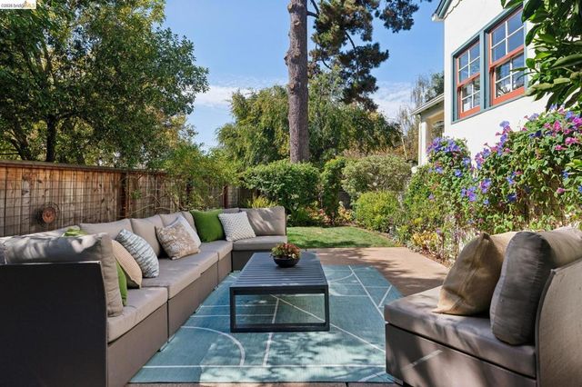 929 Contra Costa Ave, Berkeley, CA 94707