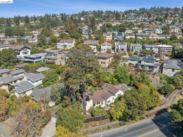 929 Contra Costa Ave, Berkeley, CA 94707