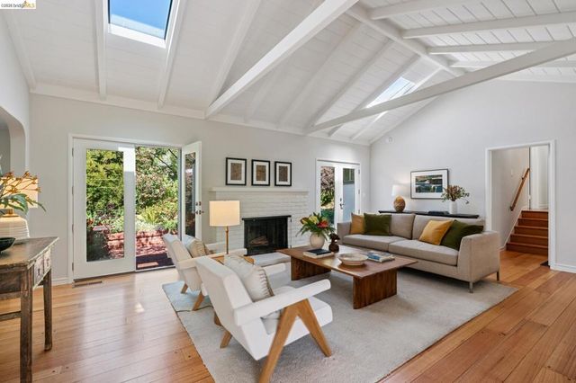 929 Contra Costa Ave, Berkeley, CA 94707