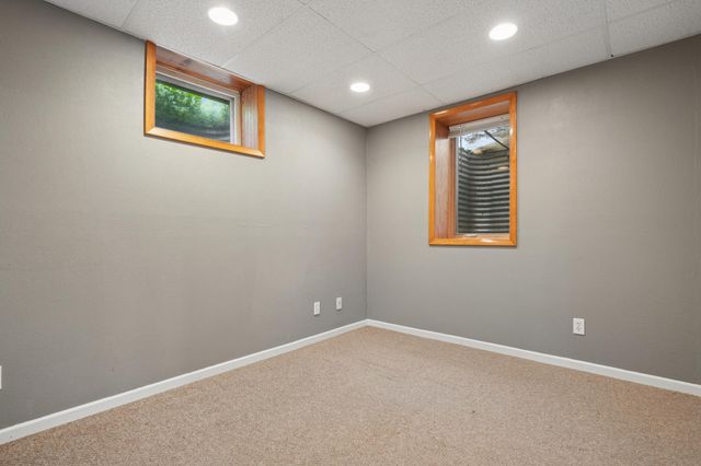 418 20th Avenue N, Fargo, ND 58102