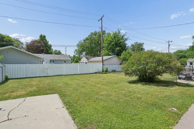 418 20th Avenue N, Fargo, ND 58102
