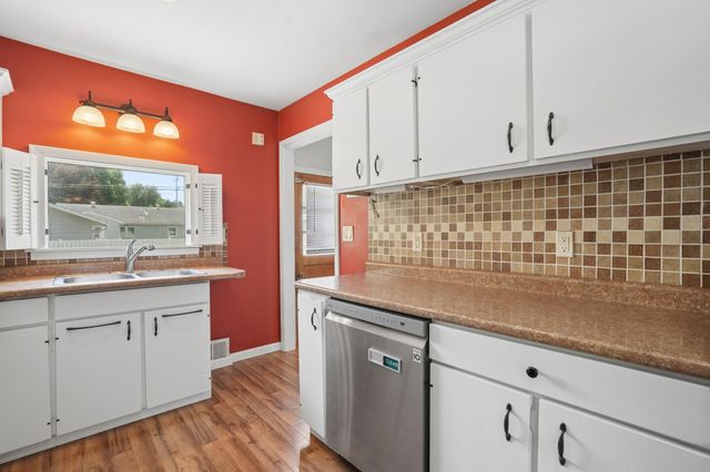 418 20th Avenue N, Fargo, ND 58102