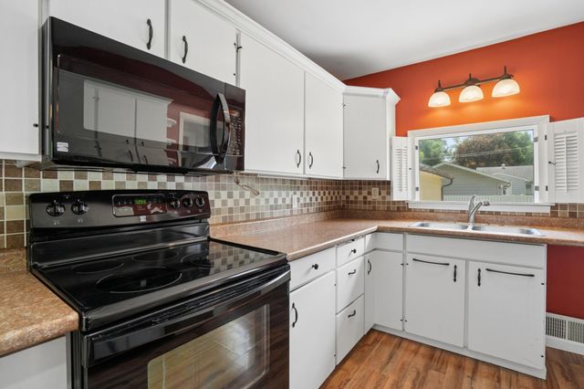 418 20th Avenue N, Fargo, ND 58102