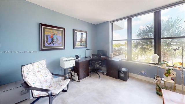 2500 PARKVIEW DR 507, Hallandale Beach, FL 33009
