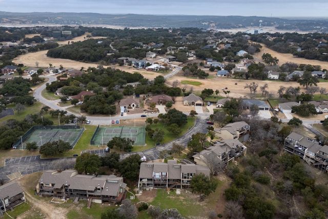 219 Venture BLVD S, Point Venture, TX 78645