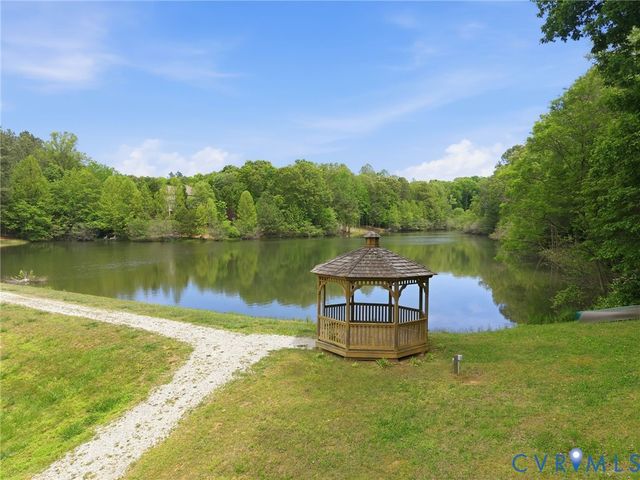 3281 Bayberry Ln, Goochland, VA 23063