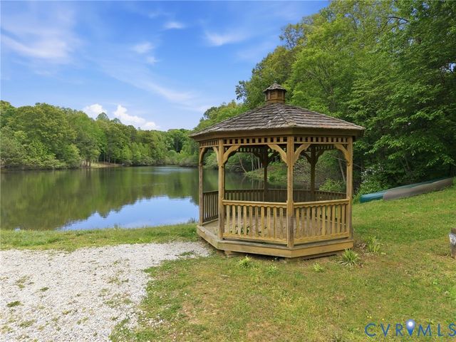 3281 Bayberry Ln, Goochland, VA 23063