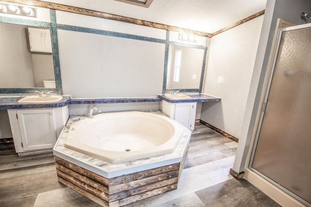 12450 FANNIN PKWY, Tyler, TX 75708