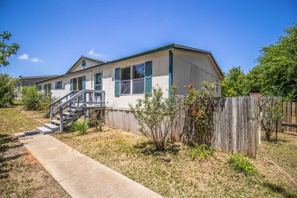 12450 FANNIN PKWY, Tyler, TX 75708