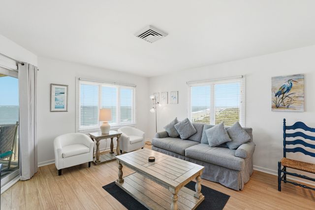 9000 Palmetto Drive F-301, Isle Of Palms, SC 29451