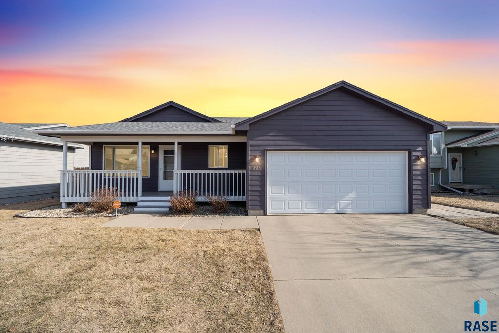 824 S Tanglewood Ave Avenue, Sioux Falls, SD 57106