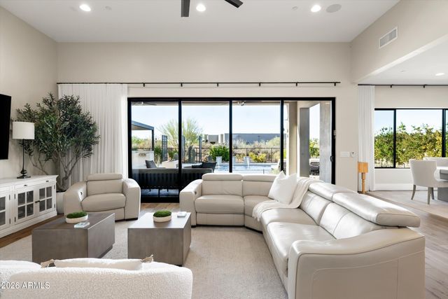 13114 E JUAN TABO Road, Scottsdale, AZ 85255