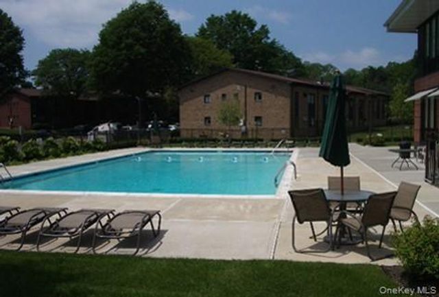 5 Brevoort Drive 2E, Pomona, NY 10970