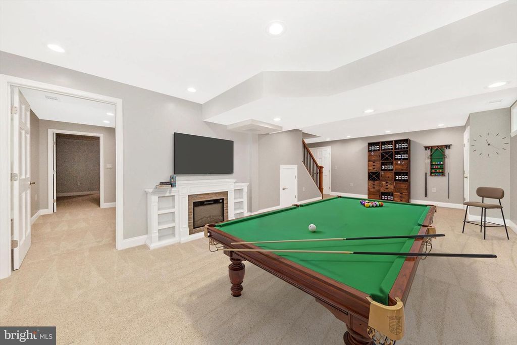 25217 WOODFIELD SCHOOL RD, Gaithersburg, MD 20882
