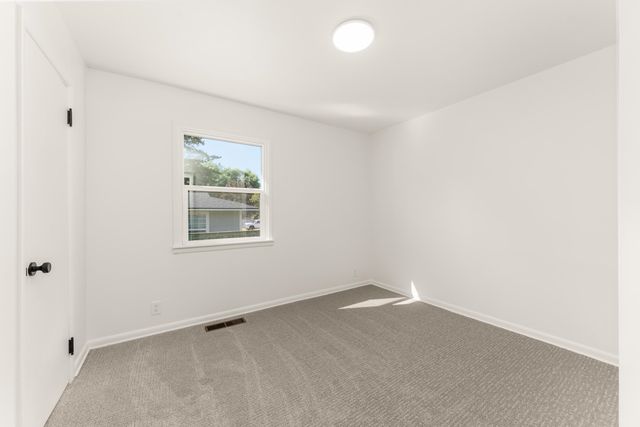 9817 N Colfax Rd, Spokane, WA 99218
