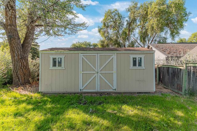 9817 N Colfax Rd, Spokane, WA 99218