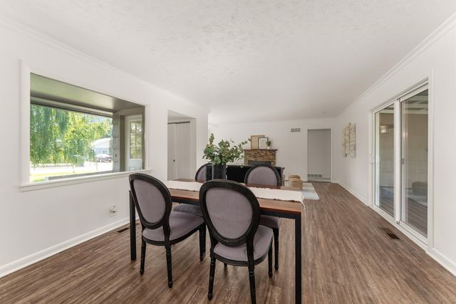 9817 N Colfax Rd, Spokane, WA 99218