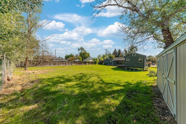 9817 N Colfax Rd, Spokane, WA 99218
