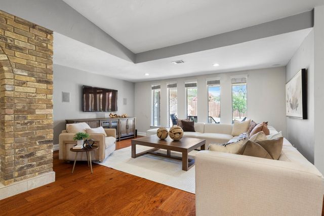 2016 Pembrooke Place, Denton, TX 76205