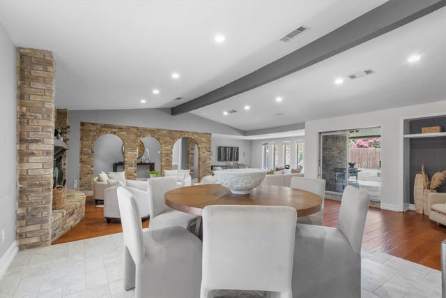 2016 Pembrooke Place, Denton, TX 76205