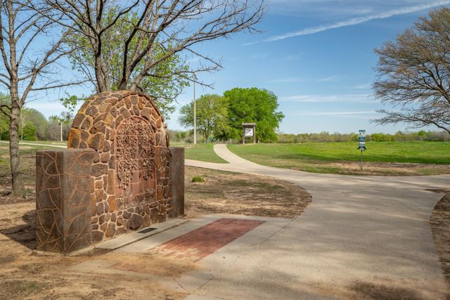 2016 Pembrooke Place, Denton, TX 76205