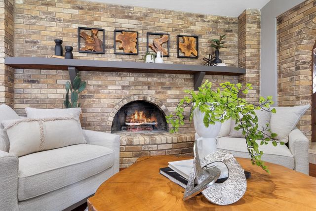 2016 Pembrooke Place, Denton, TX 76205